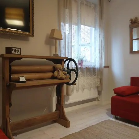 Kawalerka W Centrum Starego Miasta Апартаменты